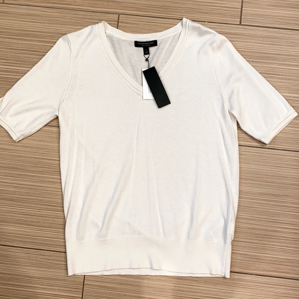 Banana Republic Silk Cotton knit blouse in cream